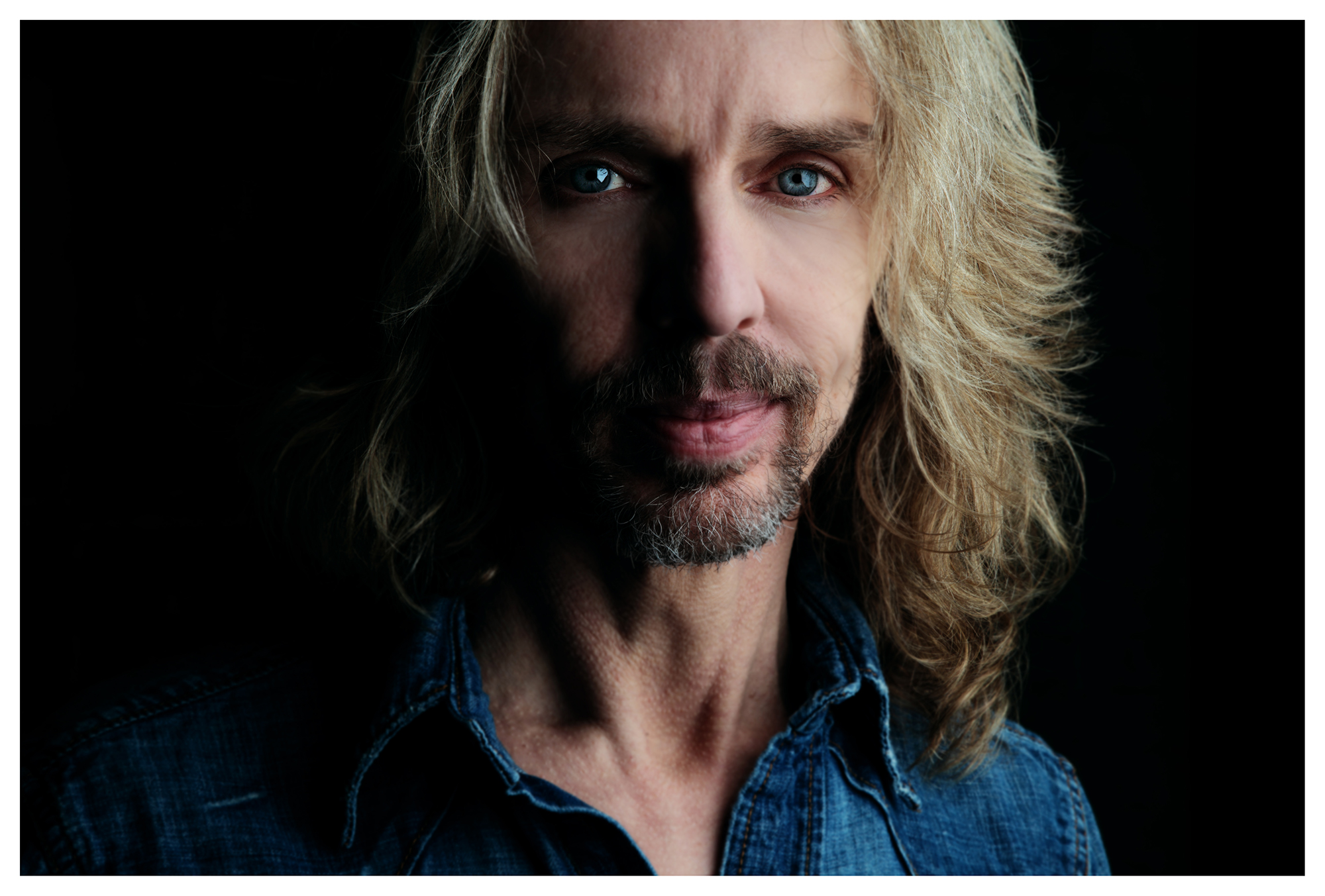 Him hear. Tommy Shaw. Tommy Roland Shaw. Styx Томми шоу. Томми шоу в молодости.