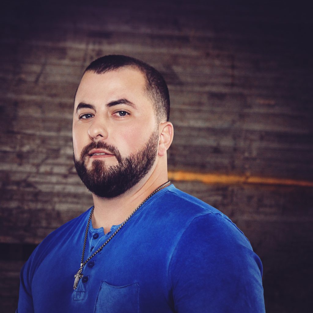 Tyler Farr • Red Light Management